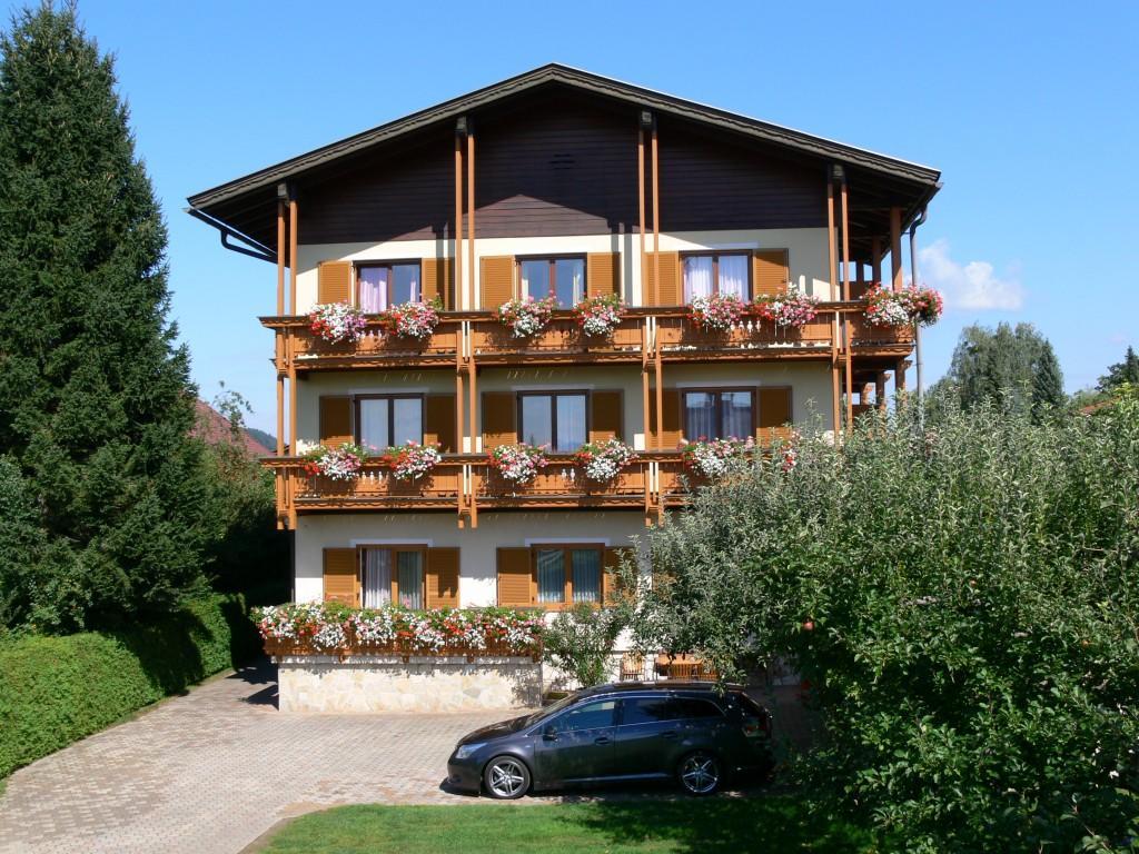 Gastehaus Sapetschnig Daire Faak am See Dış mekan fotoğraf