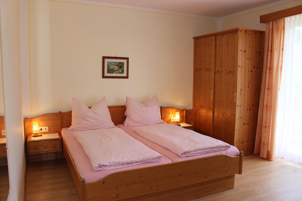 Gastehaus Sapetschnig Daire Faak am See Dış mekan fotoğraf