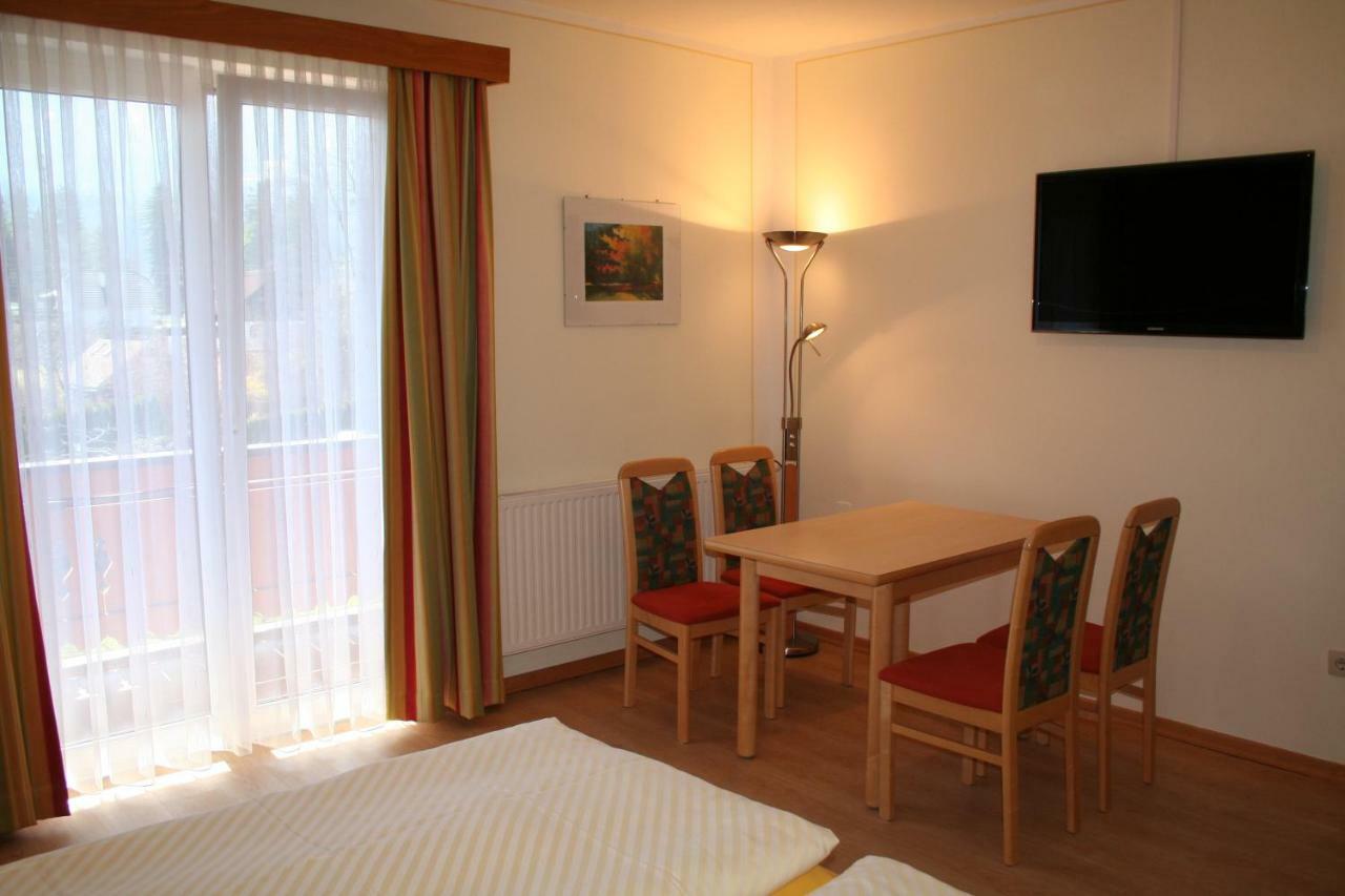 Gastehaus Sapetschnig Daire Faak am See Dış mekan fotoğraf